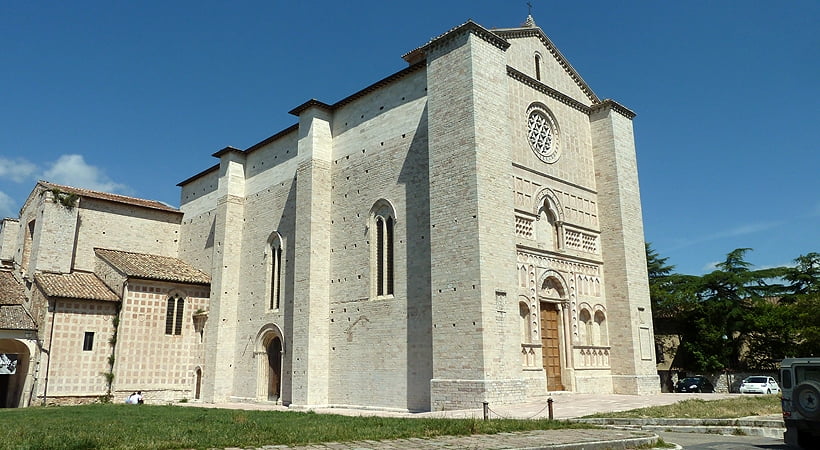 Церковь святого Франциска в Перудже, где располагался алтарь Бальони