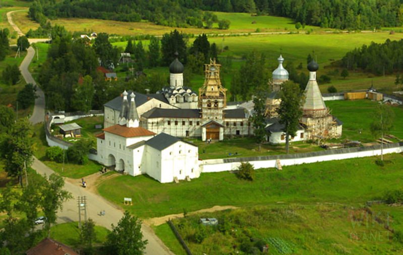 Ферапонтов монастырь в процесе реставрации