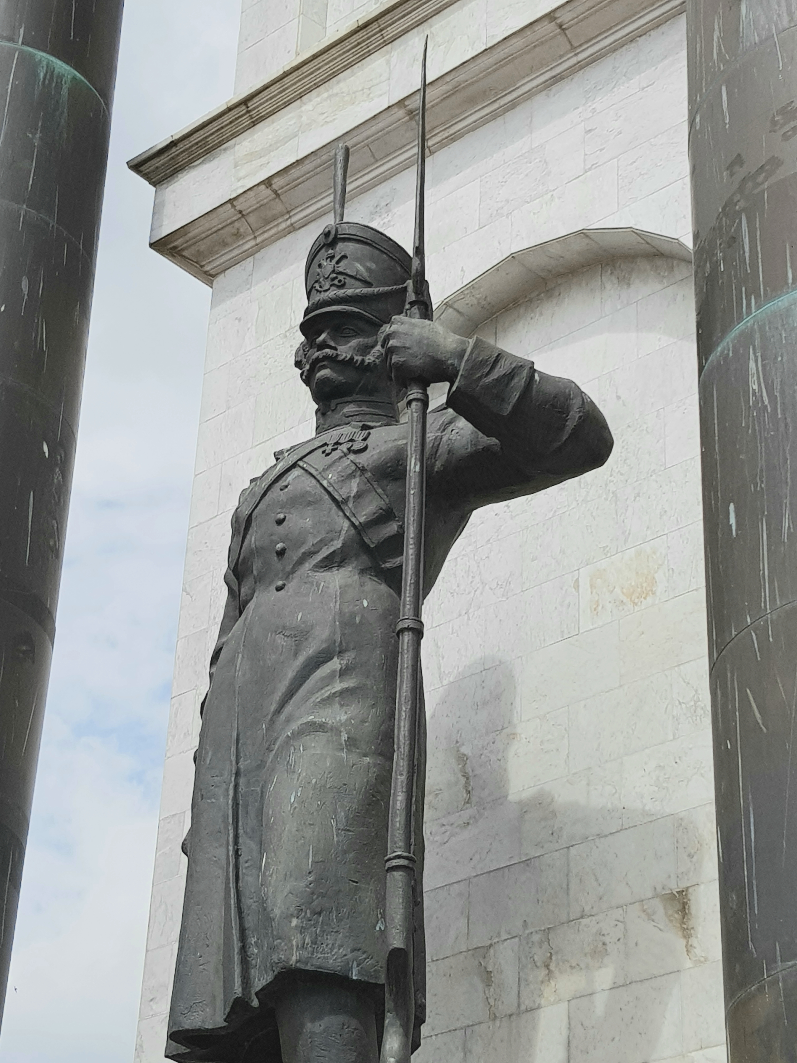 Мемориал Курская битва. Фрагмент. Фигура солдата Отечественной войны 1812 года