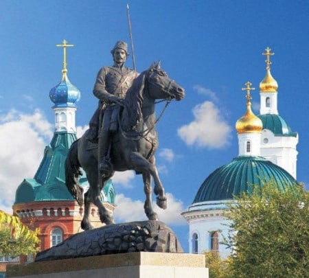 памятник Казачеству в Оренбурге