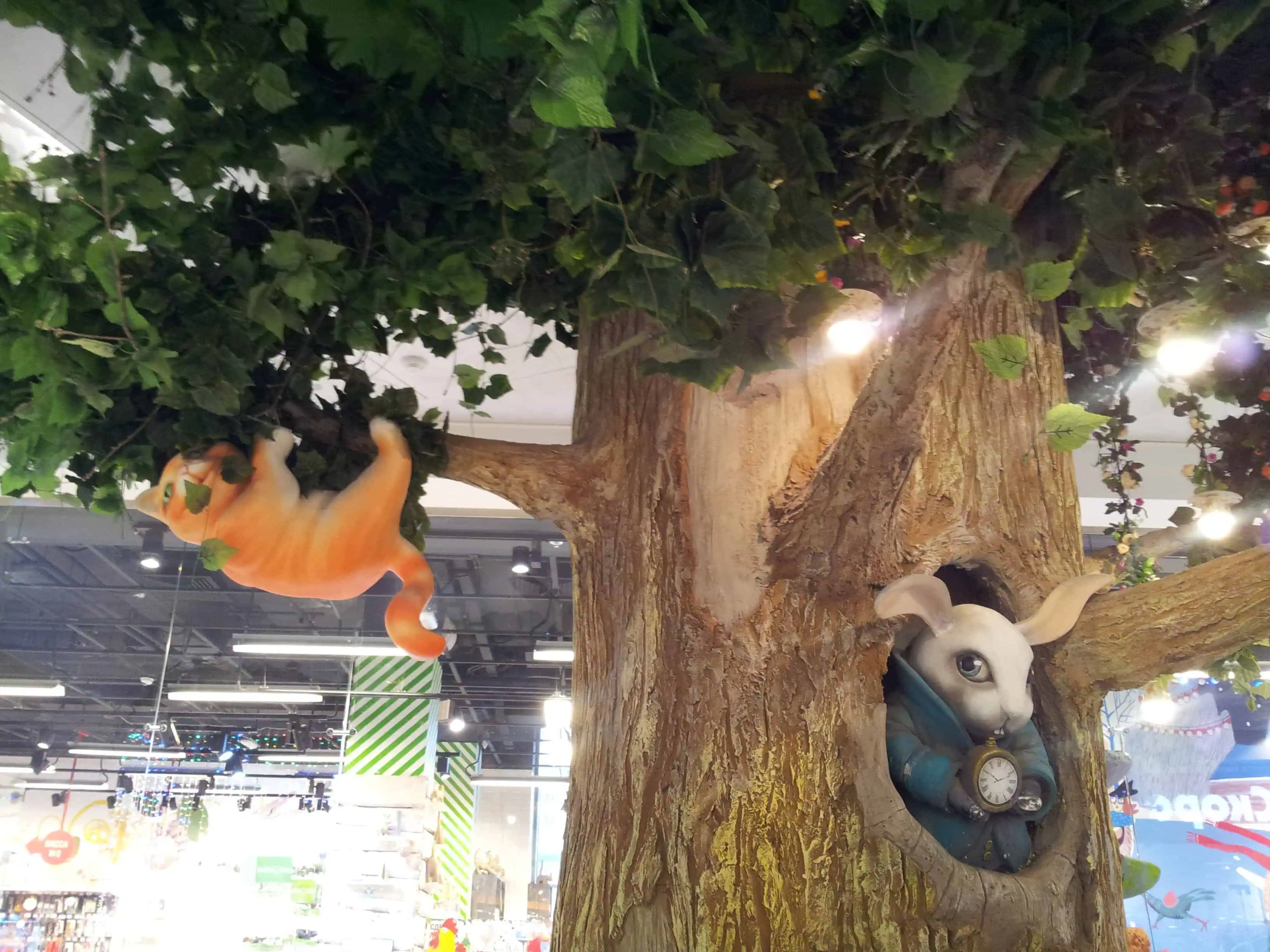 Детский мир_интерьер Алиса в стране чудес