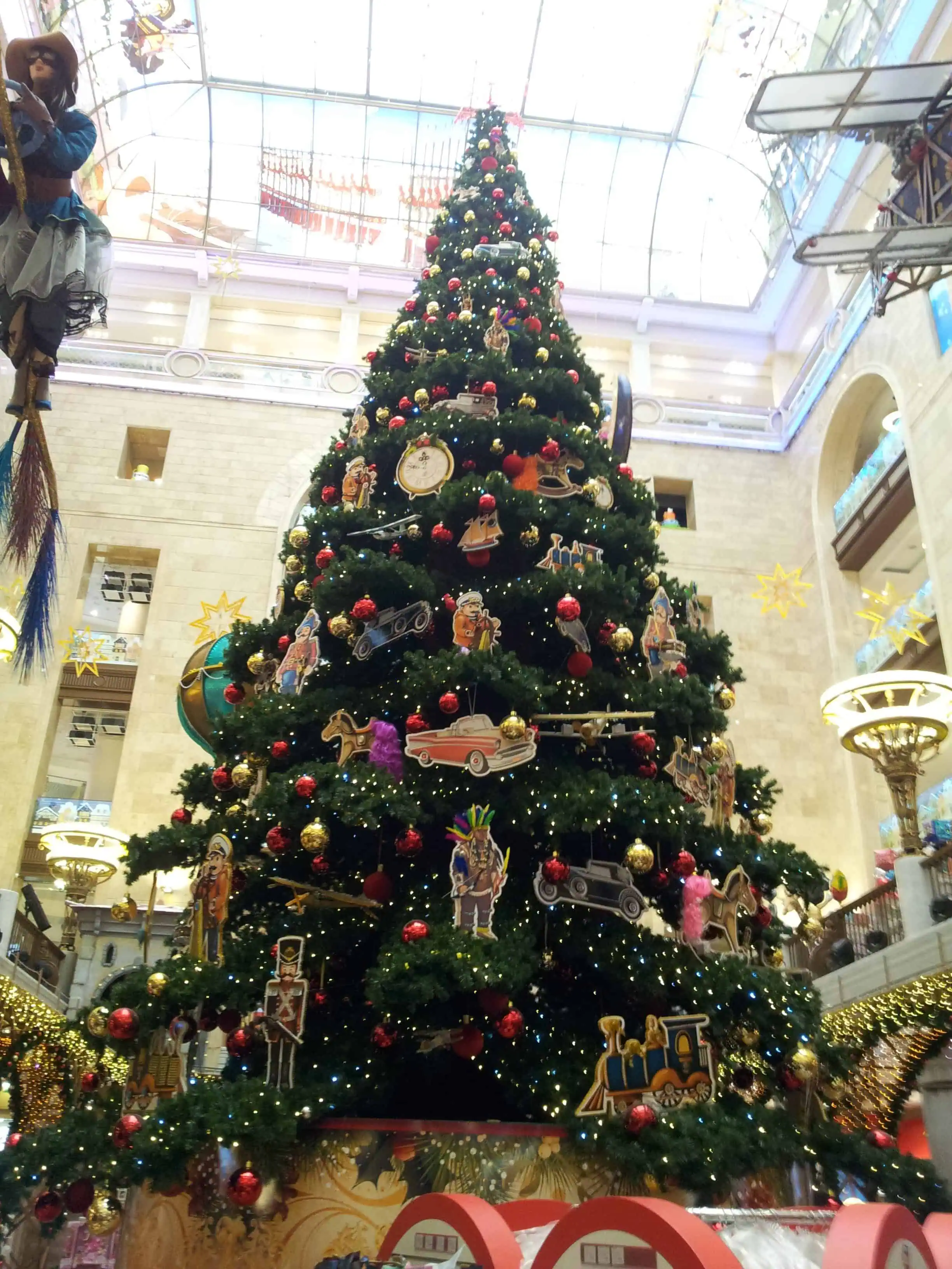 Детский мир на Лубянке елка