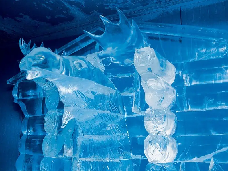 В леднике Деда Мороза