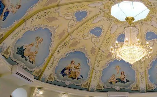 Интерьер Дома-яйцо на Чистых прудах