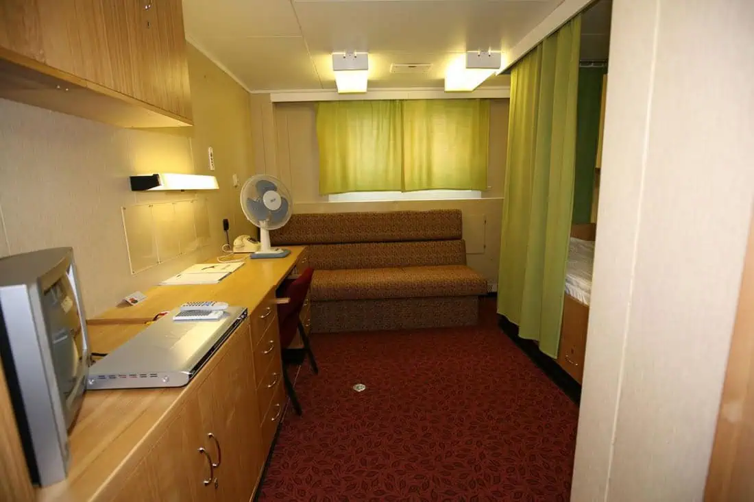 Внутри атомного ледокола "50 лет Победы"