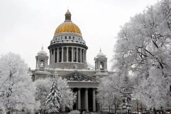 Исаакиевский собор зимой