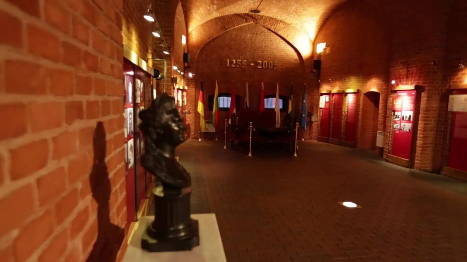 Внутри Королевских ворота Калининграда