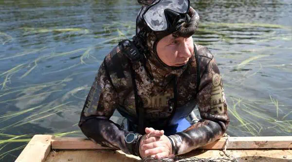 Путин на рыбалке в Республике Тыва. 2017 год