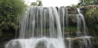 Лермонтовский водопад в Кисловодске