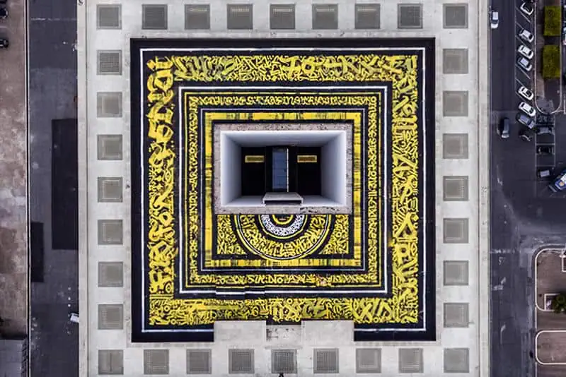 Крыша Colosseo Quadrato в Риме. Покрас Лампас