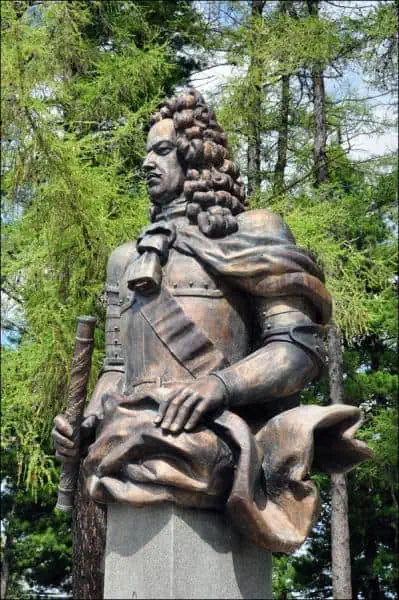 pamiatnik_menshikovu_v_berezhvo