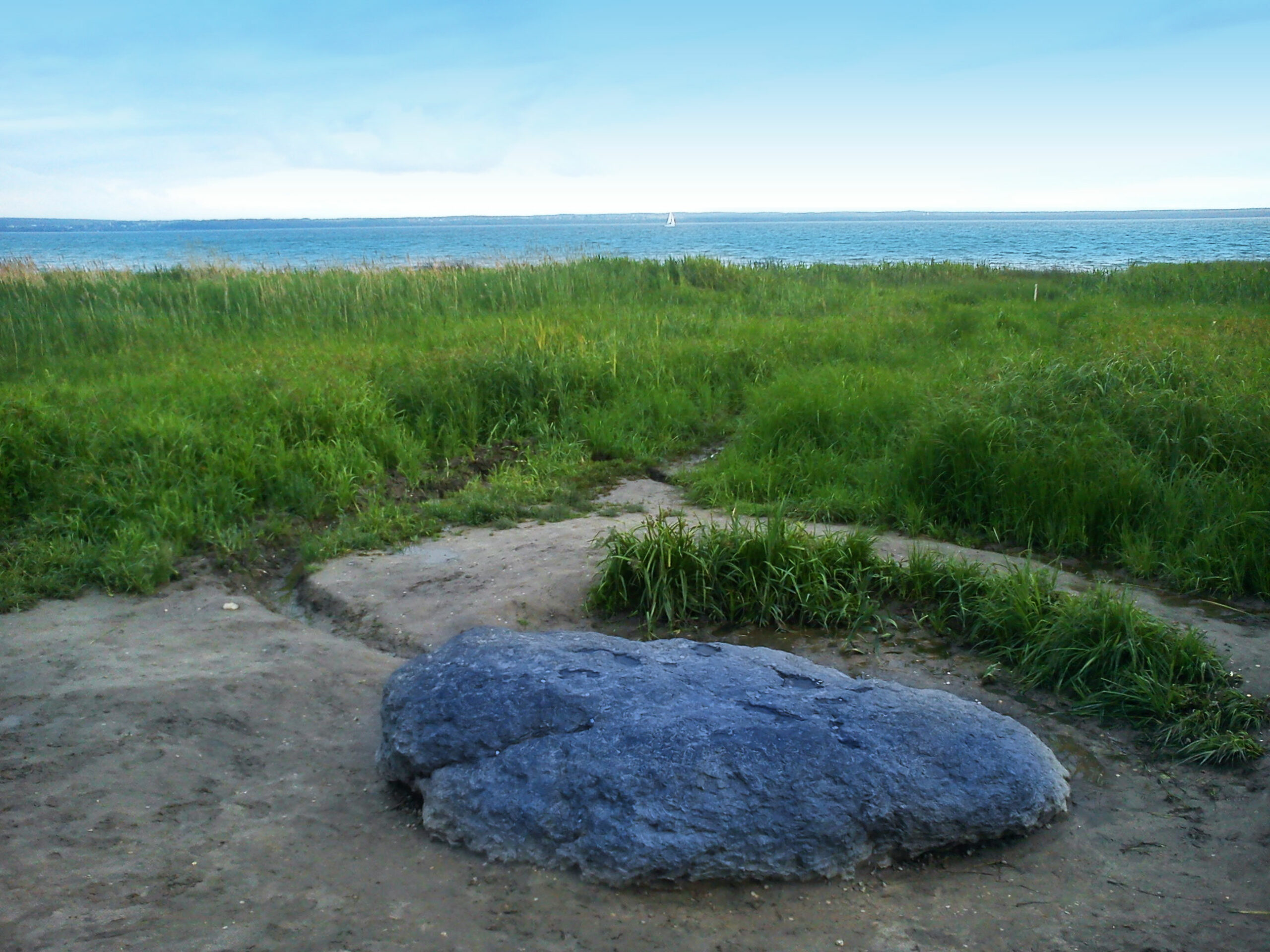 Синь-Камень на Плещеевом озере