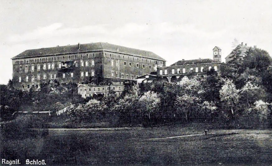 Замок Рагнит